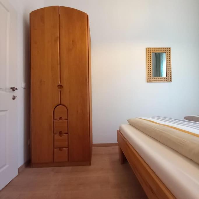 Altbauwohnung Neu Saniert - Fuer Familien Geeignet * Wiedeń