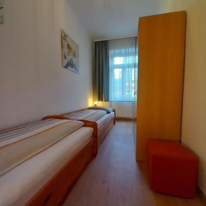 Altbauwohnung Neu Saniert - Fuer Familien Geeignet Apartament Wiedeń